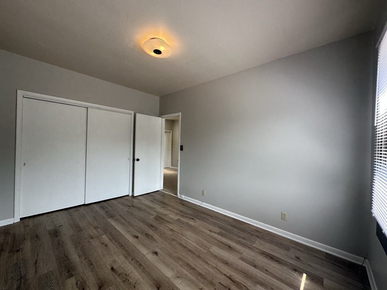 40 W 73Rd Ave - Photo 3 of 14