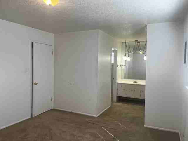 12416 Grand Ave Ne - Photo 3 of 25