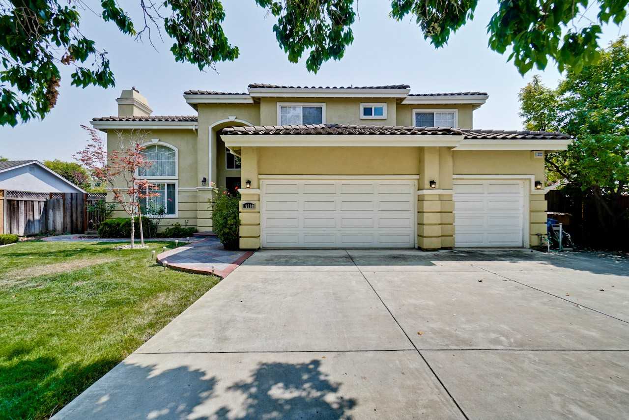 19098 Tilson Ave - Photo 2 of 50