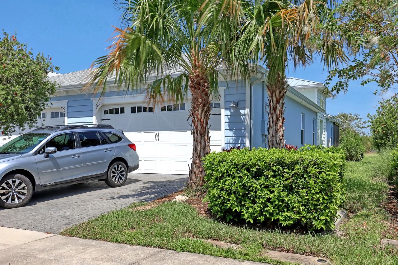 263 Island Breeze Ave - Photo 2 of 34