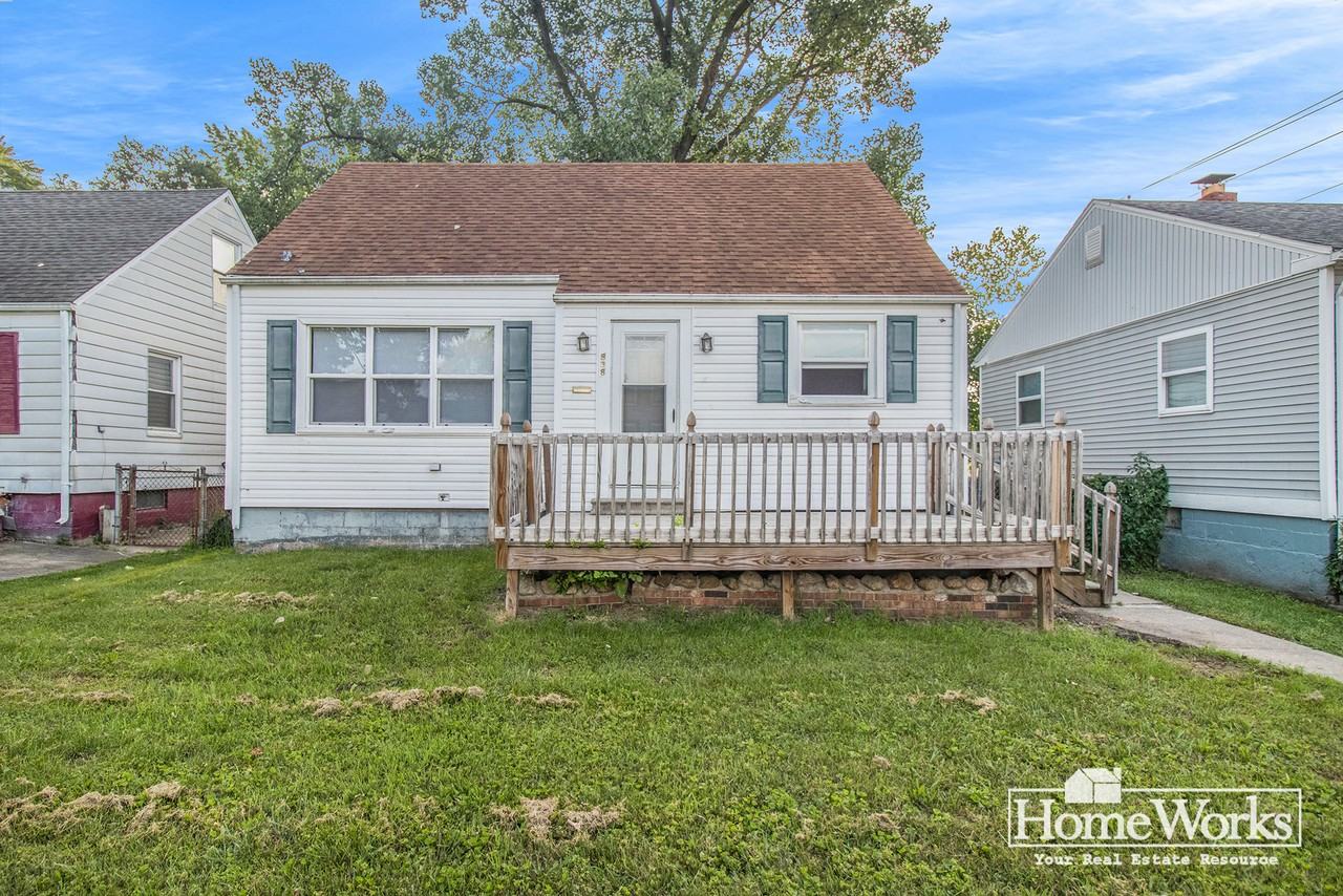 838 S Gladstone Ave, South Bend, IN 46619 3 Bedroom House for 1,099