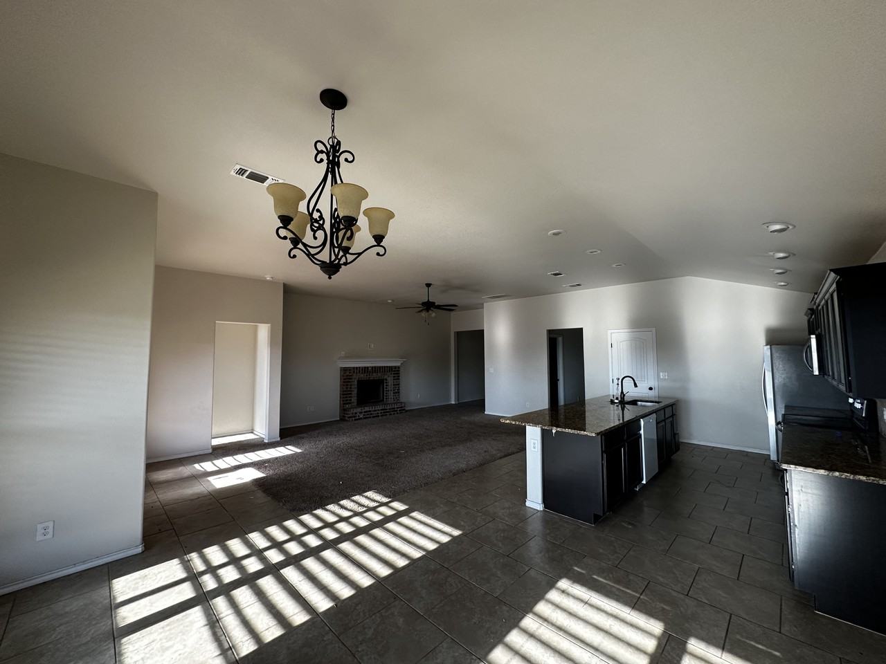 9709 Ross Ave - Photo 3 of 9