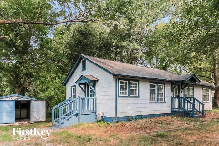 5886 Ridge Dr Se - Photo 2 of 16