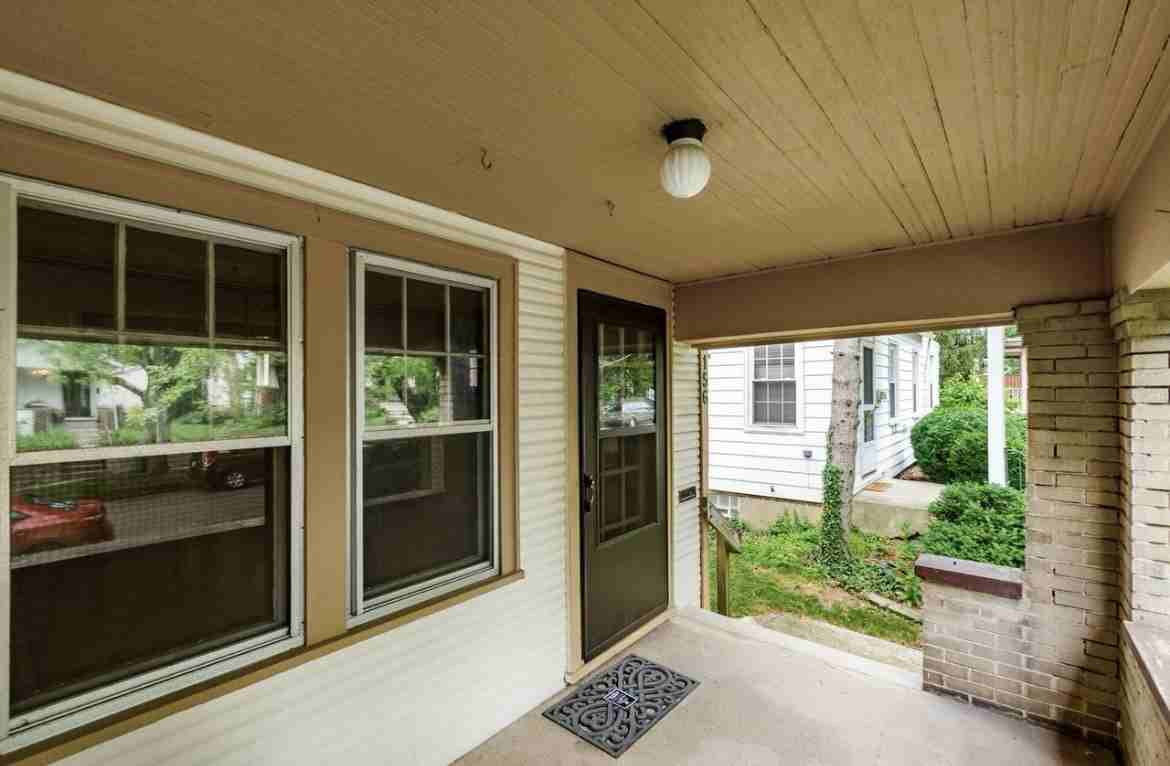 156 Clinton Heights Ave #NA - Photo 2 of 20