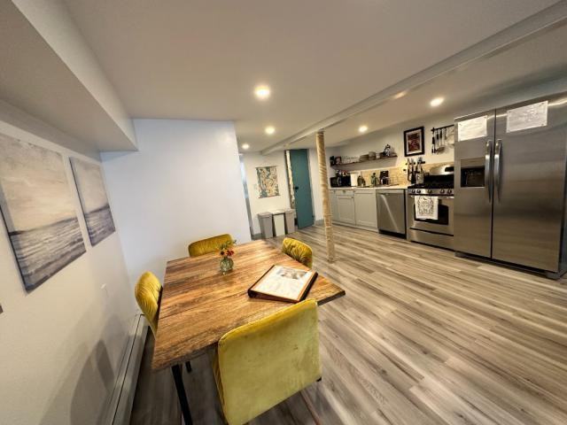 124 Pioneer St - Photo 2 of 10