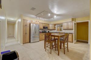 featured image of Mayflower Drive