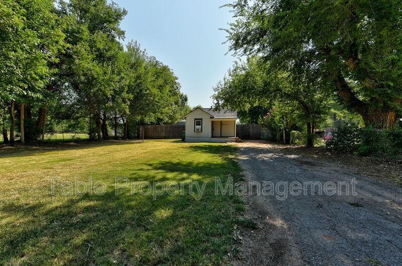 1214 N Ann Arbor Ave - Photo 2 of 28