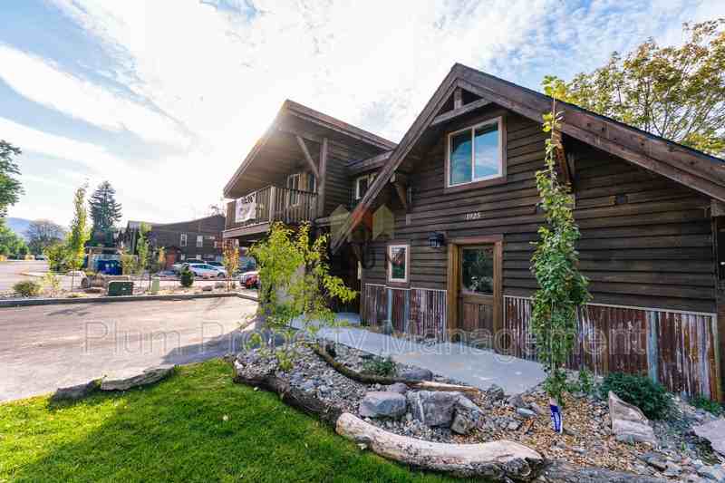 1925 Trail St - Photo 2 of 34