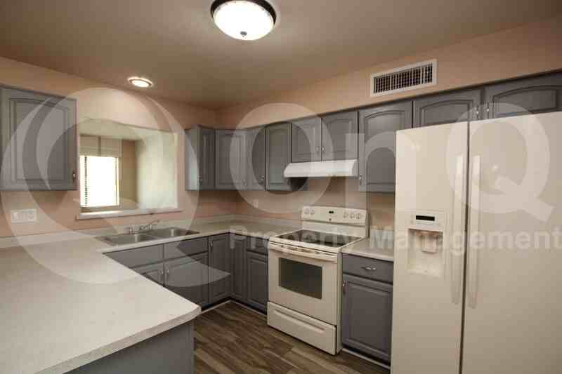 2423 E Impala Ave - Photo 2 of 20
