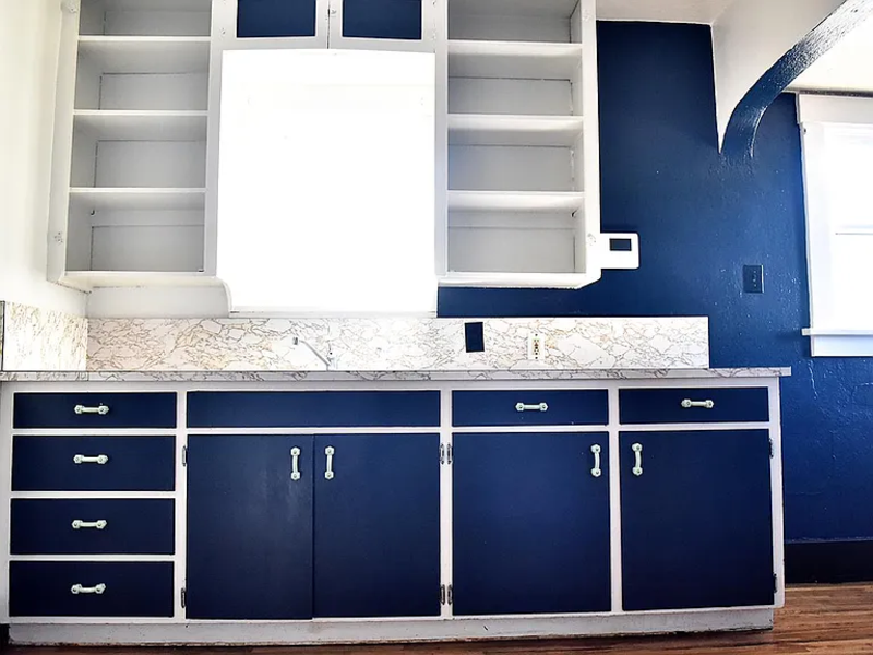 2117 7th Ave - Photo 4 of 9