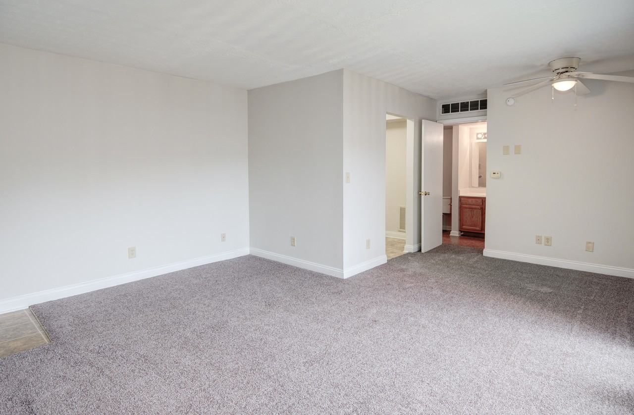 2030 Shady Grove Way - Photo 3 of 23