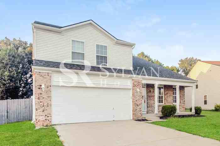 3070 Mcintosh Dr - Photo 3 of 16