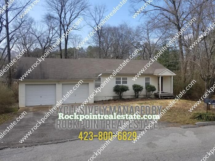 9023 Chip Dr - Photo 3 of 28