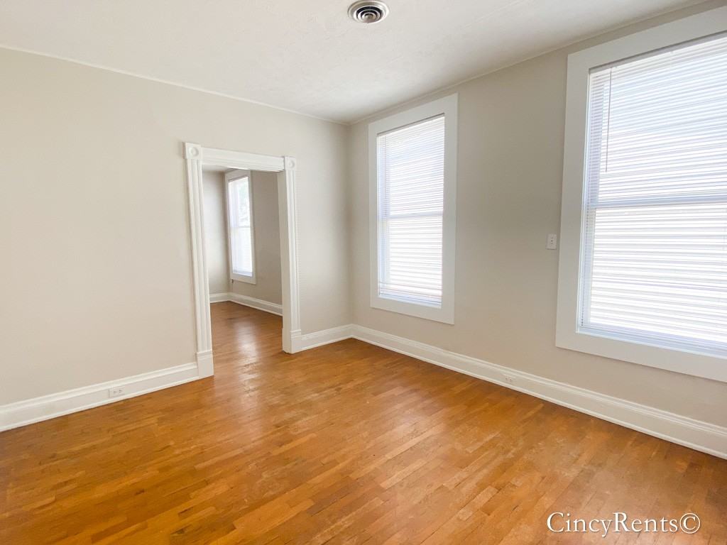 960 Paradrome St #2 - Photo 3 of 16