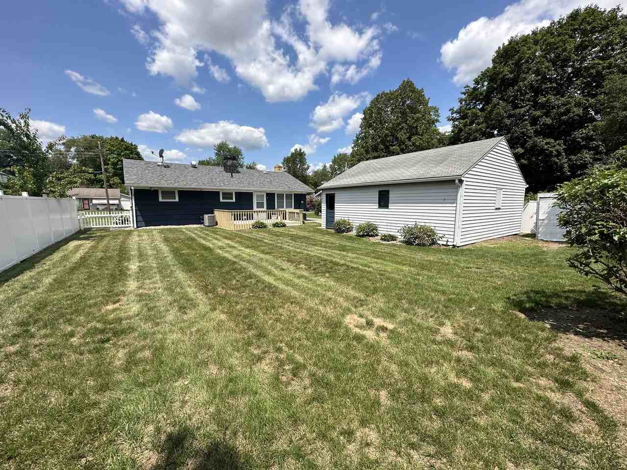 1624 Cone St #NA - Photo 3 of 12