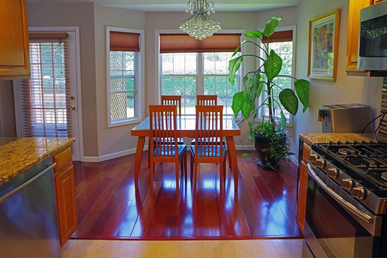 905 Somerset Ct #905 - Photo 2 of 17