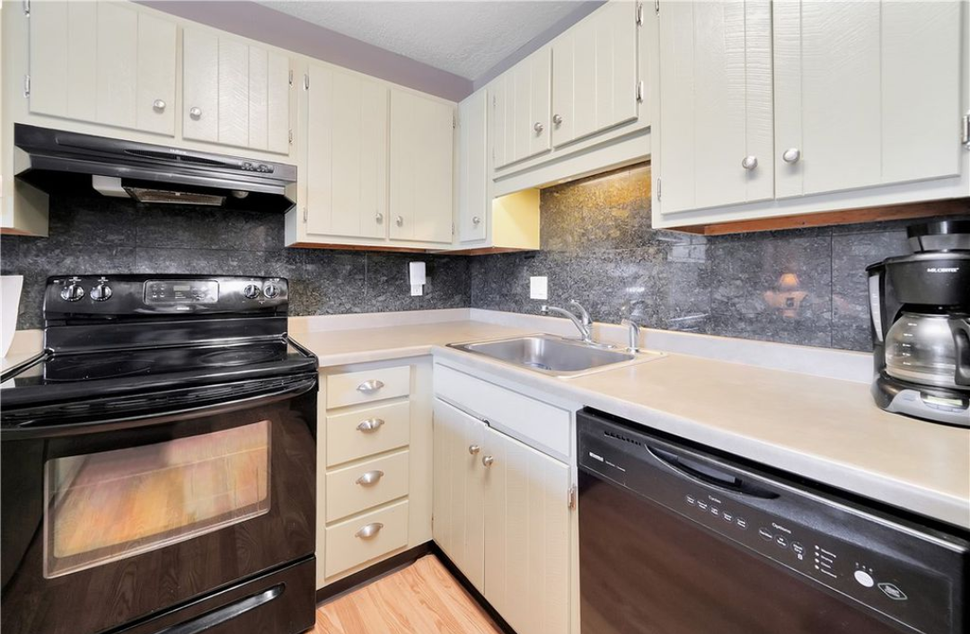 535 Straight Creek Dr #D206 - Photo 3 of 8