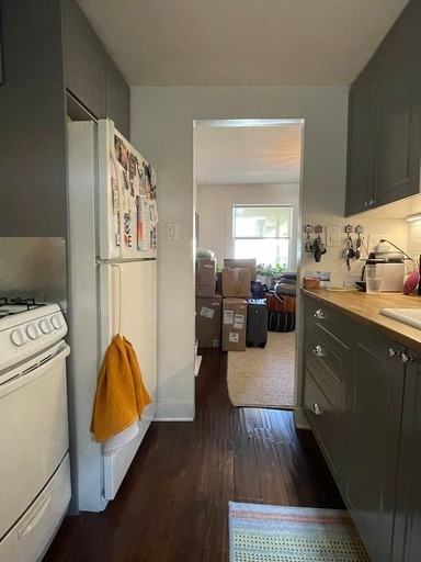 1647 State Street - Photo 3 of 6