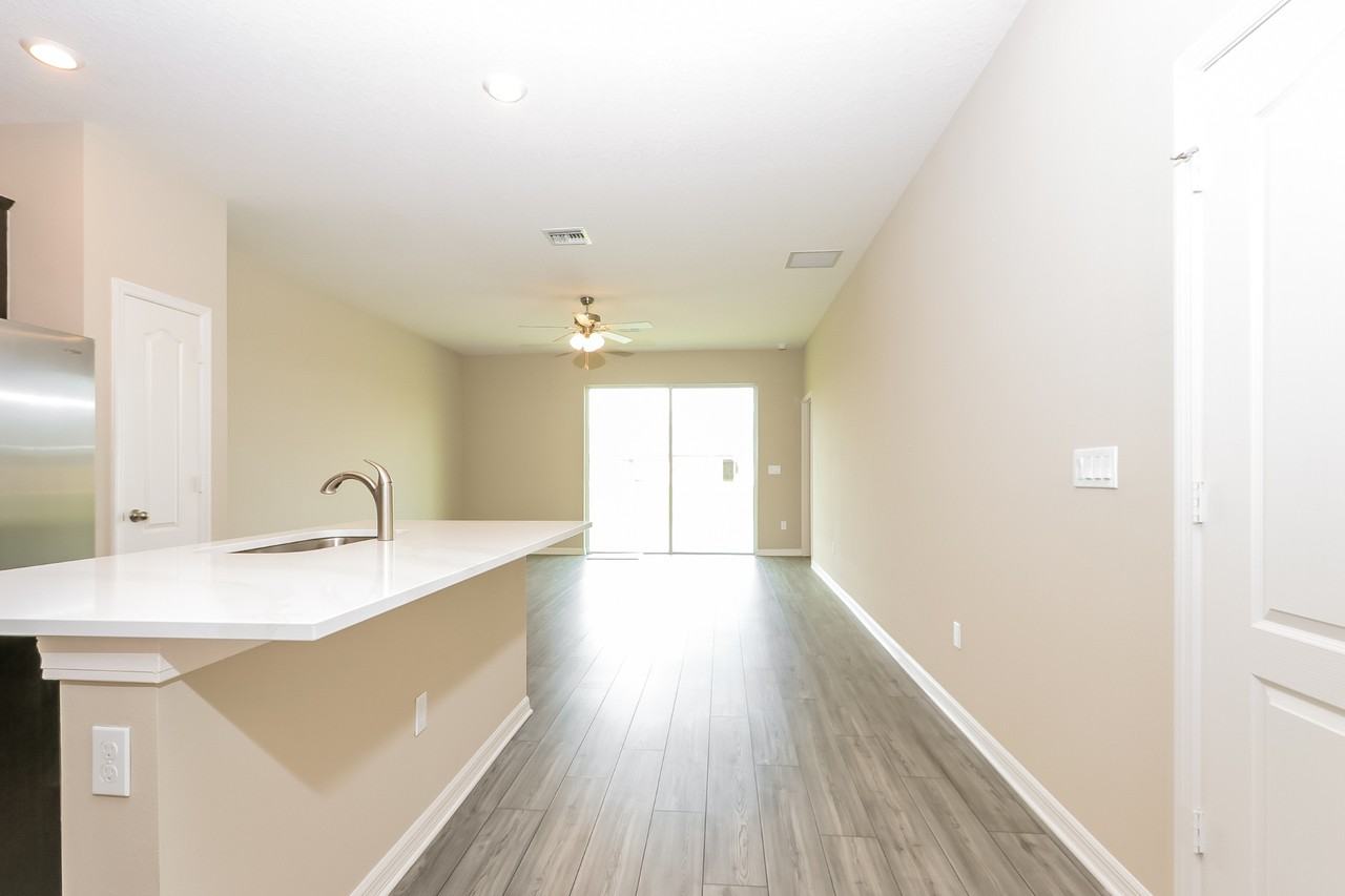 1723 Party Pl - Photo 7 of 22