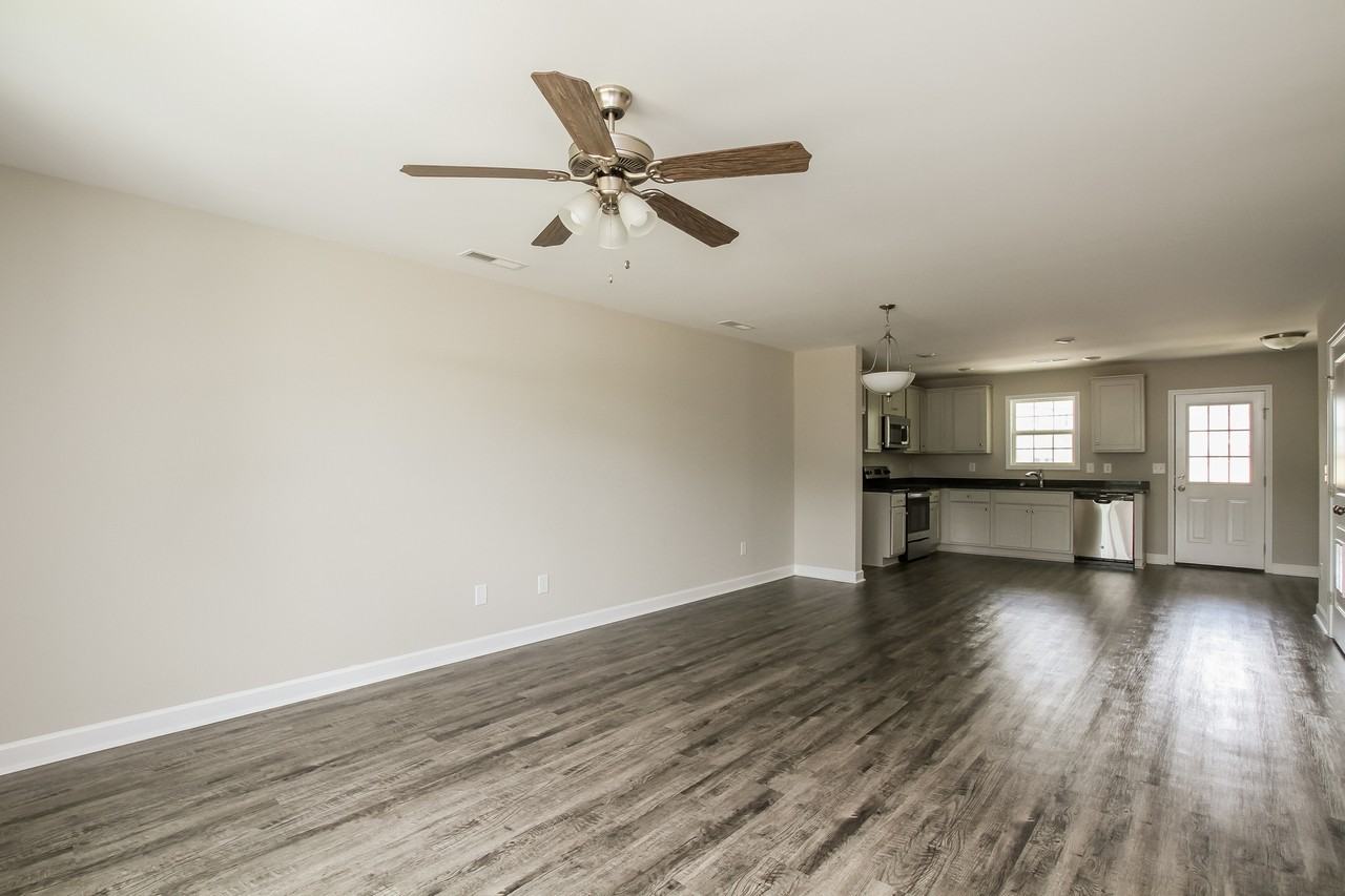 134 Rowan Gq St - Photo 2 of 14