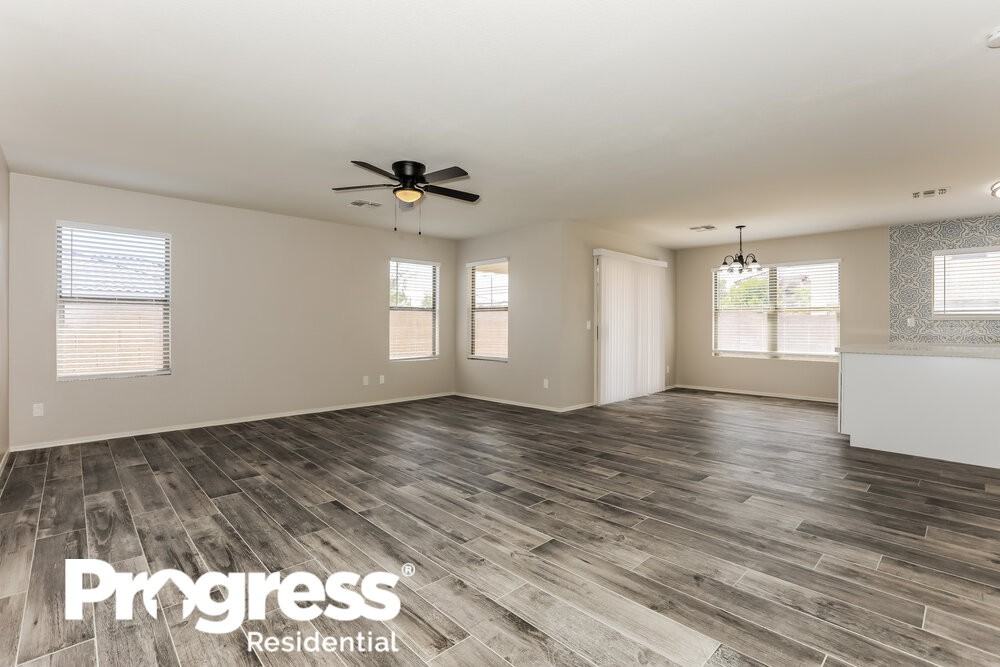 6144 S Wilson Dr - Photo 3 of 16