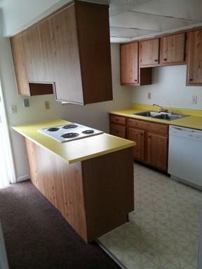 953 Taylorsview Dr - Photo 2 of 8