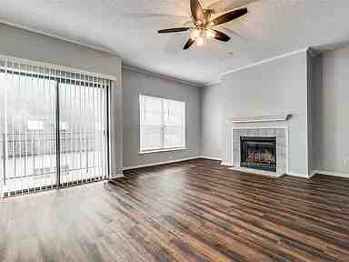 Oram Square Apartments - Photo 6 of 9