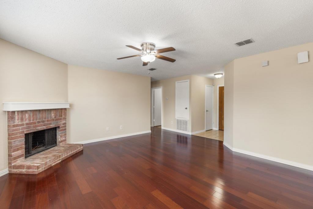 1434 Paint Brush Ct - Photo 7 of 14