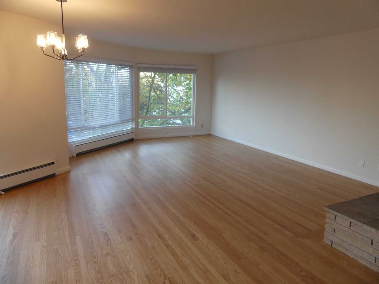 3050 Baker St #4 - Photo 3 of 21