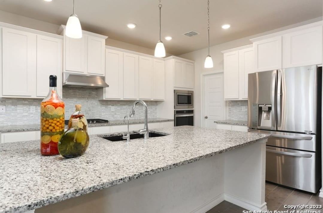 1541 Cawdon Park #NA - Photo 3 of 6