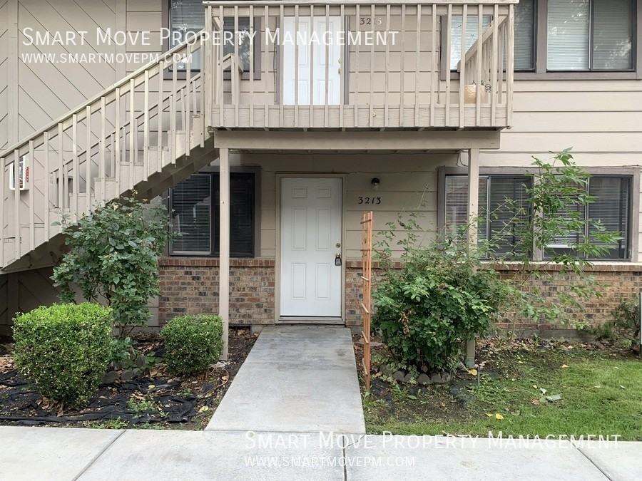 3213 W Rose Hill St - Photo 2 of 12