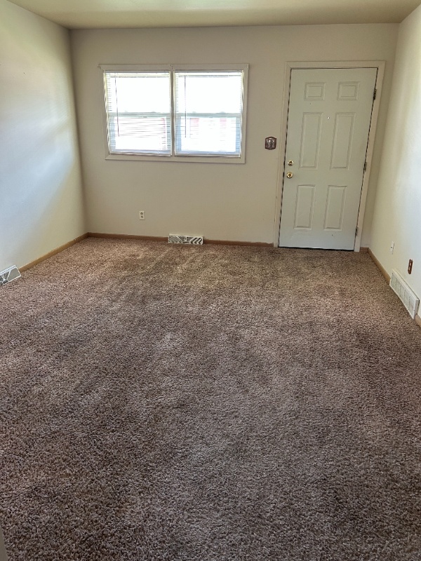 3652 9th Ave N #C - Photo 2 of 8