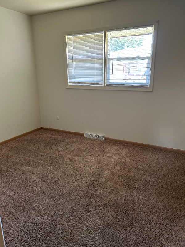 3652 9th Ave N #C - Photo 7 of 8