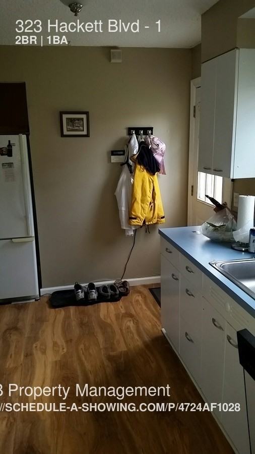 323 Hackett Blvd #1 - Photo 3 of 16