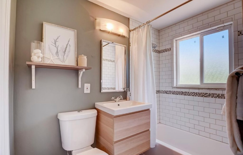 170 Oneida St - Photo 2 of 9