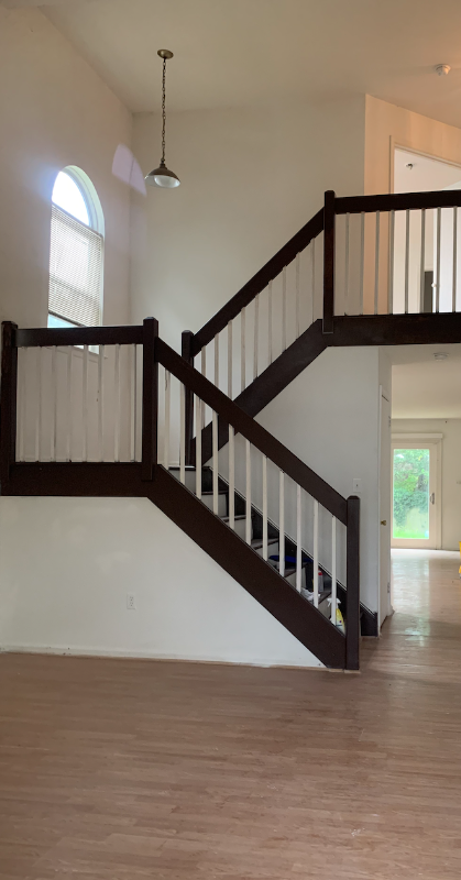 124 Trafalgar Dr - Photo 2 of 10