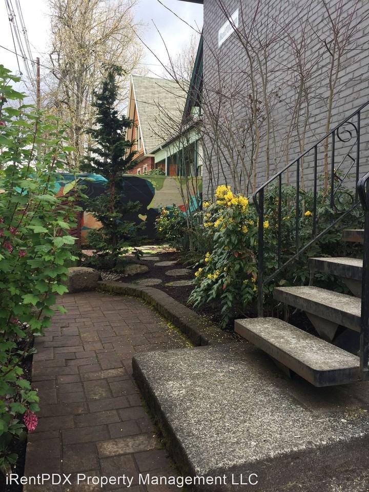 3120-3130 SE Belmont - Photo 3 of 6