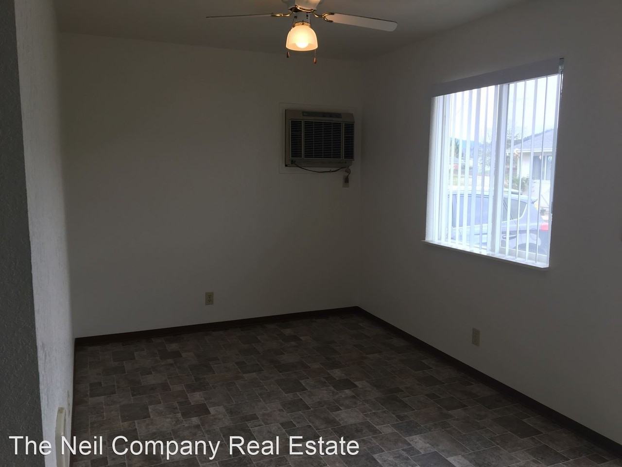 124 & 126, 210 & 214 Sunny Lane - Photo 3 of 9