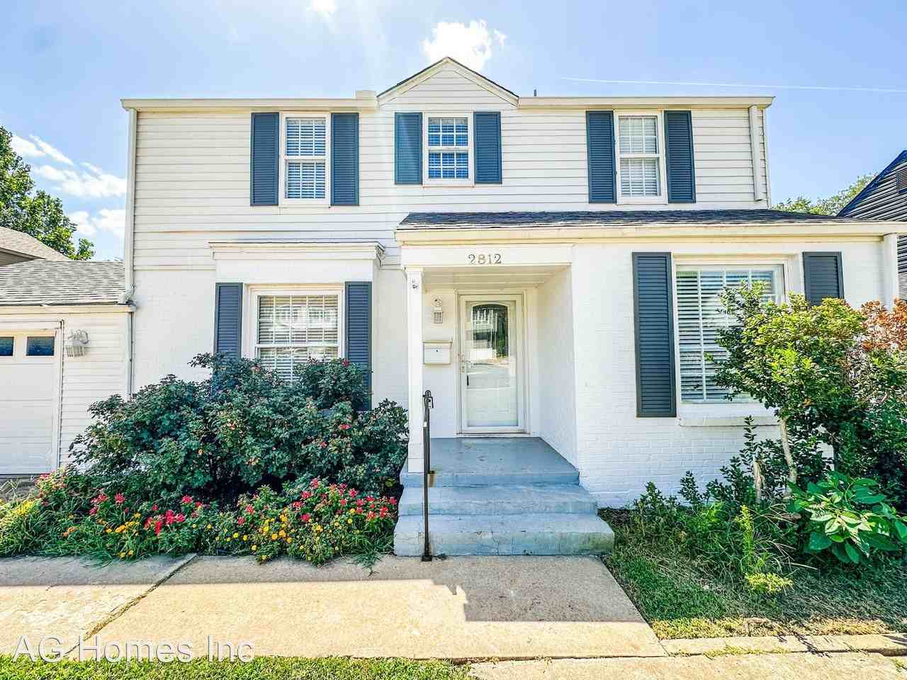 2812 Nw 43rd St - Photo 3 of 50