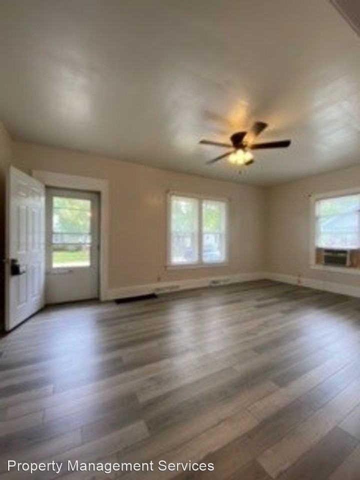 1123 Fulton St - Photo 2 of 36