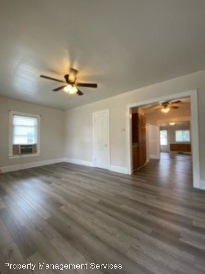 1123 Fulton St - Photo 3 of 36