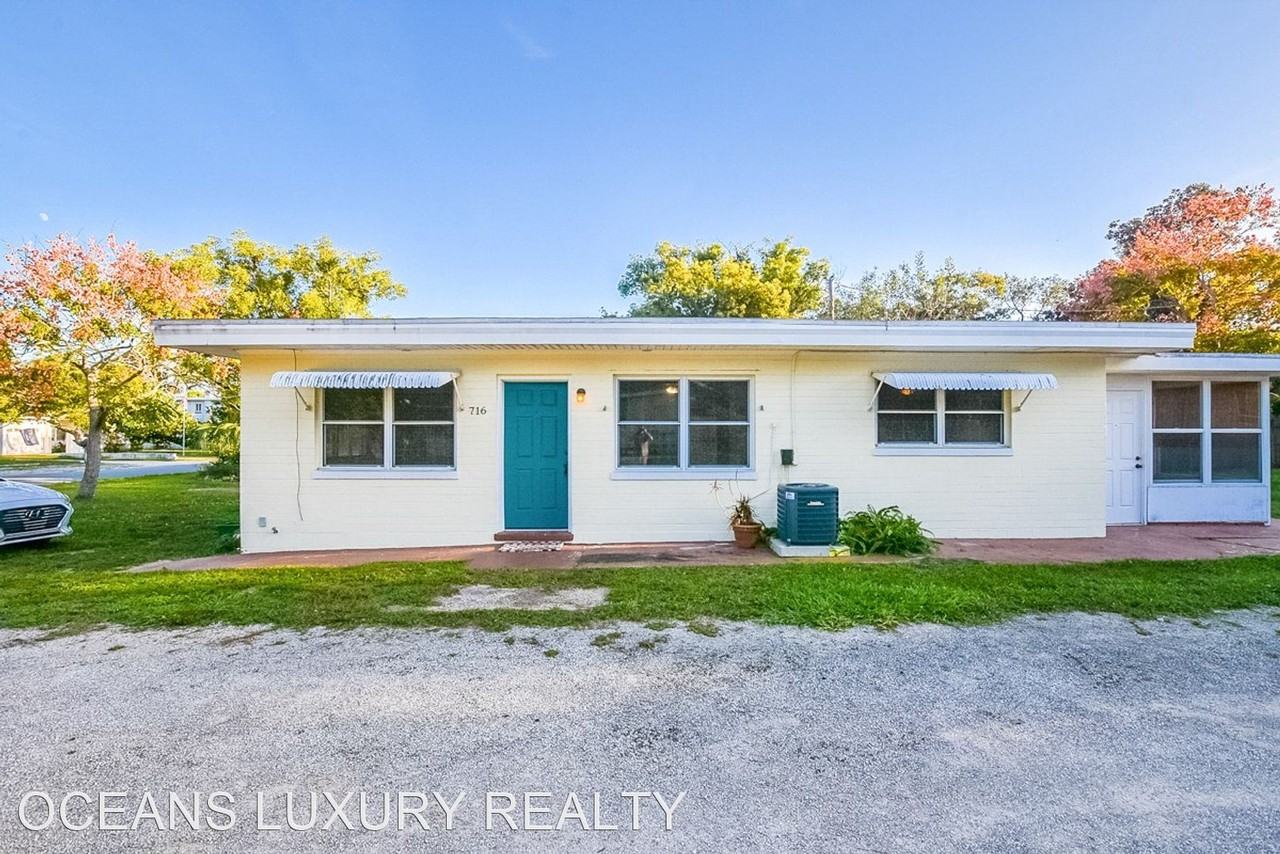 716 Cordova Ave - Photo 2 of 22