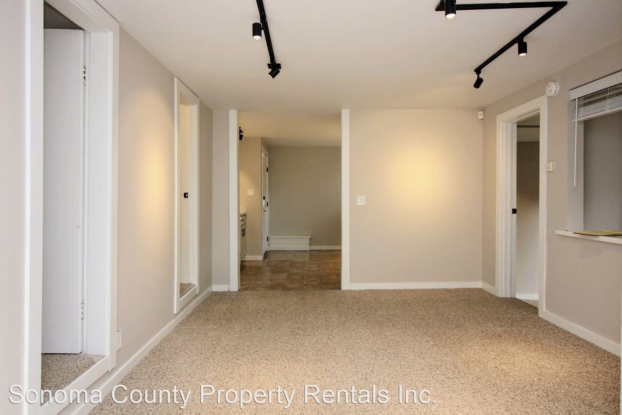 15767 Morningside Dr - Photo 3 of 20