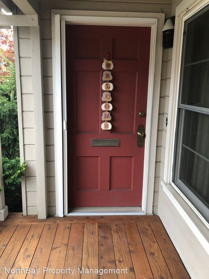1934 E Haven Dr - Photo 3 of 30