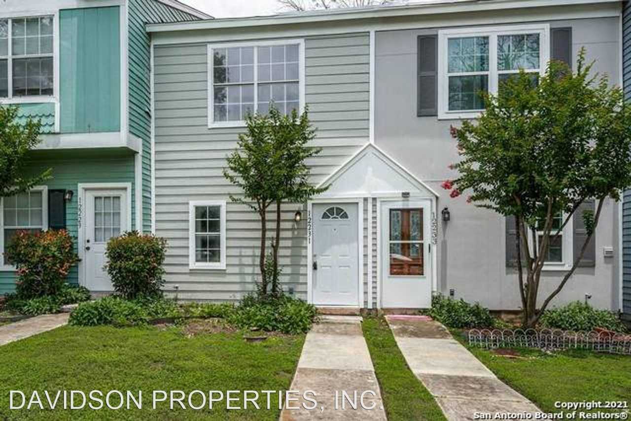 12231 Magnolia Blossom - Photo 2 of 26