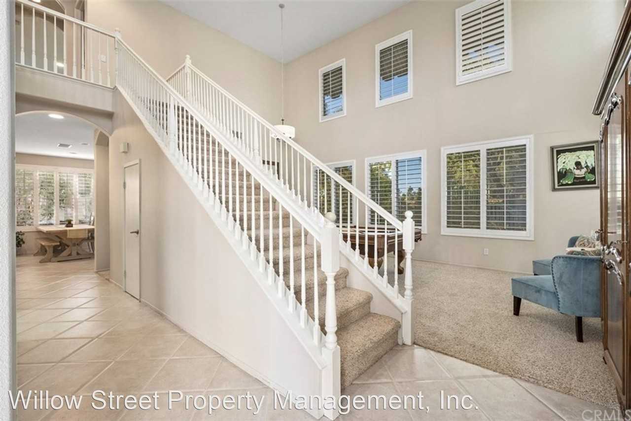 43647 Tirano Dr - Photo 3 of 20