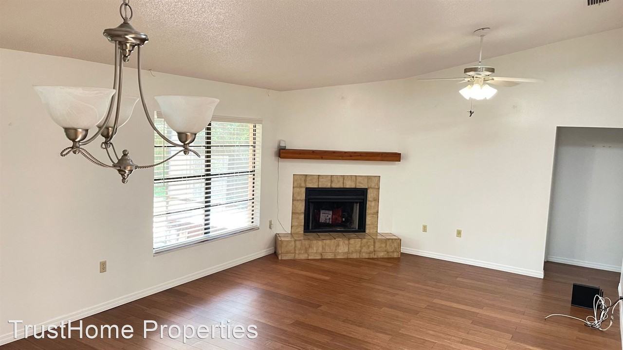 1255 Silver Palm Dr - Photo 3 of 19