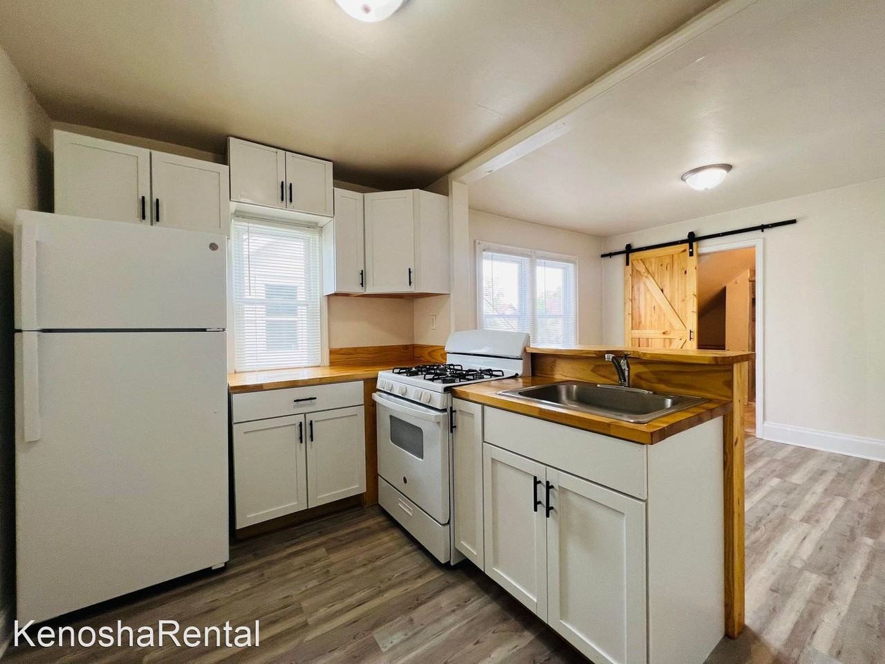 5908 32nd Avenue - Photo 3 of 11