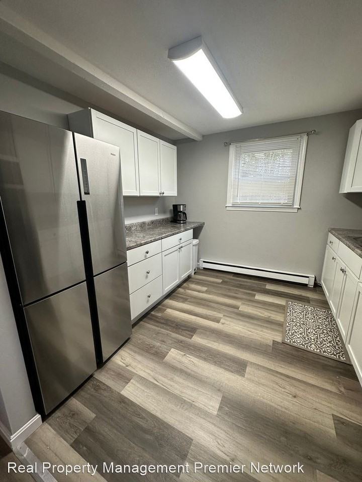 518 Manchester Rd - Photo 2 of 27