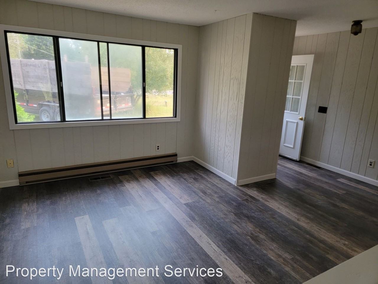 6780 Boone Rd - Photo 3 of 14